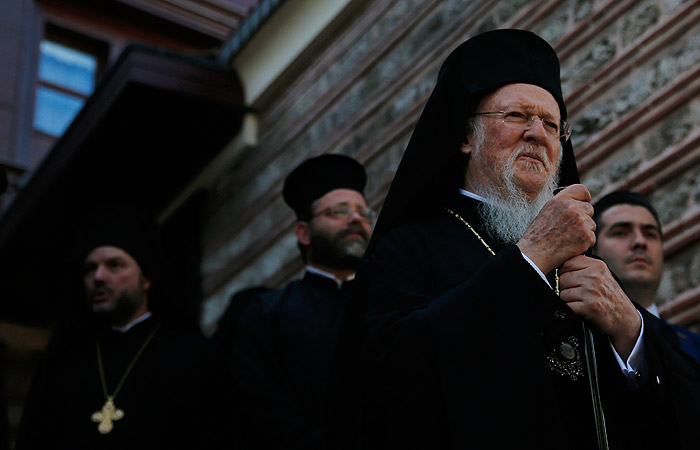 Патриарх Варфоломей призвал иерархов признать новую церковь Украины