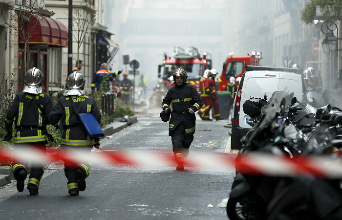 Четыре человека погибли в результате взрыва в Париже