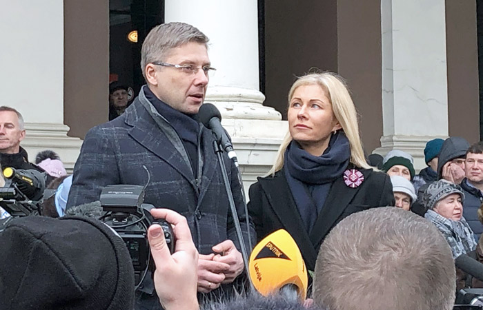 Оппозиции не удалось снять Нила Ушакова с поста мэра Риги
