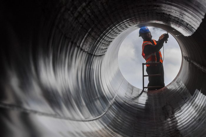 Медведев рассказал о возможности сохранить транзит газа через Украину