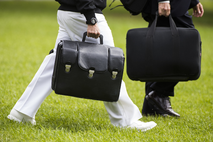 СМИ напомнили о словах Трампа о возможном использовании "ядерного чемоданчика" против КНДР