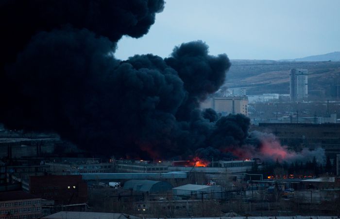 МЧС выдвинуло версию возникновения пожара на территории "Красмаша"