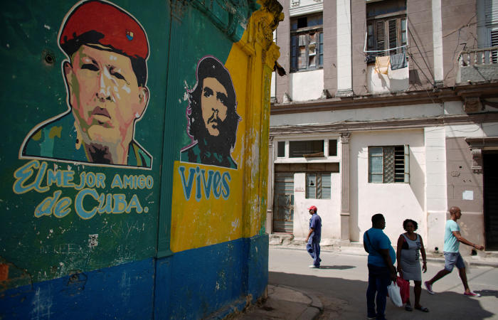 США продолжат разрывать связи между Кубой и Венесуэлой