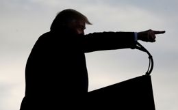 Трамп обвинил Китай в срыве сделки в ходе переговоров