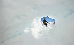 Пятого погибшего под лавиной туриста нашли на Алтае