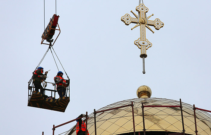 Патриарх Кирилл рассказал, что РПЦ строит три храма в сутки