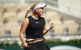 Потапова выбила Кербер из "Ролан Гаррос", Кузнецова проиграла Кучовой