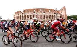 Два россиянина попали в десятку лучших по итогам "Джиро д'Италия"