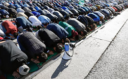 Движение в Москве ограничат после полуночи из-за празднования Ураза-Байрама