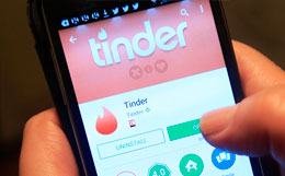 Глава Роскомнадзора заявил о готовности Tinder сотрудничать со спецслужбами