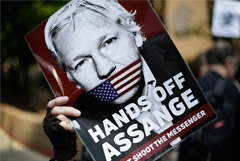 В МВД Великобритании подписали запрос США об экстрадиции Джулиана Ассанжа
