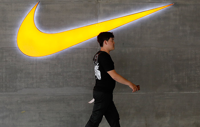 Nike ограничила продажу кроссовок в Китае