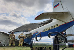 Легкомоторный самолет упал на жилой дом в Чечне