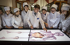 Больше россиян стали со скепсисом относиться к высшему образованию