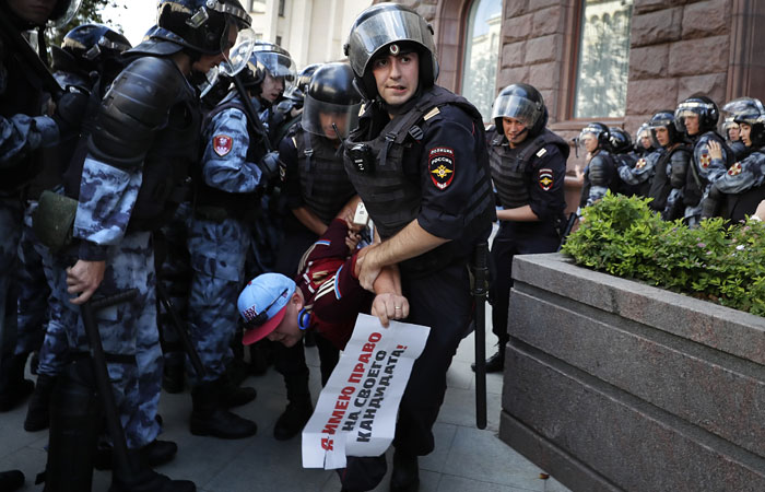На акции 27 июля в Москве задержали почти полсотни несовершеннолетних