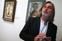 В Москве затопило мастерскую художника Никаса Сафронова