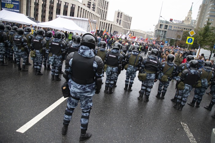Митинг в поддержку незарегистрированных кандидатов в Москве. Обобщение