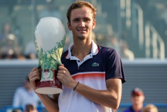 Даниил Медведев выиграл теннисный турнир в Цинциннати