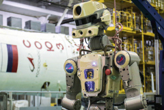 Госкомиссия решит судьбу "Союза" с роботом FEDOR после неудавшейся стыковки с МКС