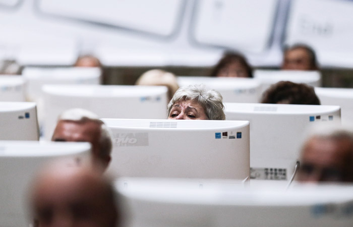 Россияне смогут оформлять пенсию и подавать иски через суперсервисы госуслуг