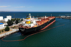 В Одессу прибыла первая в истории Украины партия нефти из США