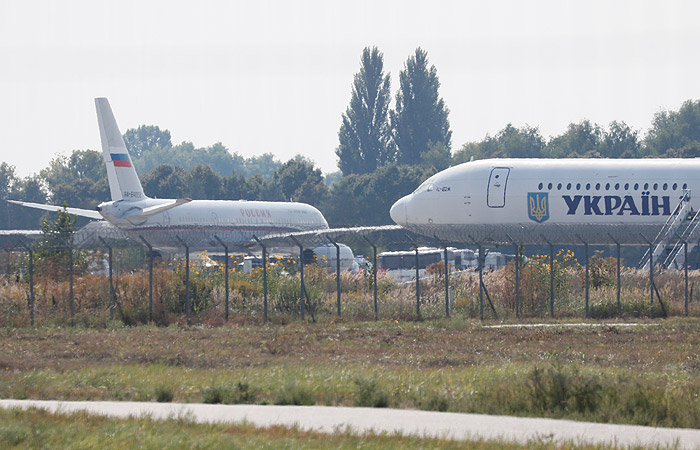 Самолет спецотряда "Россия" сел в украинском Борисполе