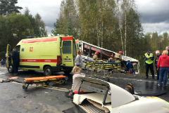 Число жертв аварии с автобусом под Ярославлем выросло до восьми