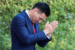 Глава Калмыкии вступился за нового руководителя Элисты после митинга против него