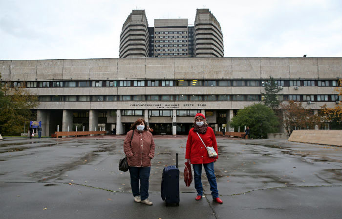 Центр имени Блохина опроверг сообщения о зарплатах медсестер в 2-5 тыс. рублей