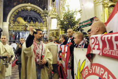 РПЦ раскритиковала мужчин, у которых главная радость - смотреть футбол