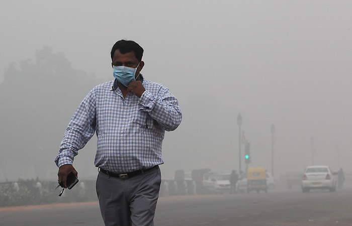 Уровень загрязнения воздуха в Дели достиг "невыносимого уровня"
