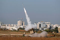 Израиль обстреляли ракетами из сектора Газа в ответ на удары по лидерам "Исламского джихада"