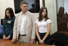 Защита сестер Хачатурян попросила прекратить дело либо рассмотреть его присяжными