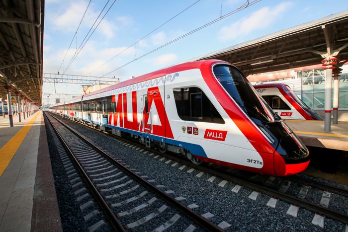 Дополнительные поезда запустят на МЦД в пиковые часы