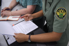 Физлиц при вывозе свыше $100 тыс. из ЕАЭС обяжут подтверждать их происхождение