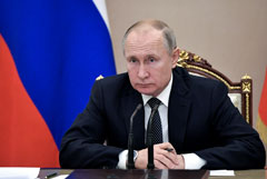 Путин назвал беспардонной ложью "антисоветскую" резолюцию Европарламента