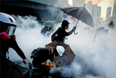 Тайвань пообещал помочь желающим покинуть Гонконг "из-за царящего там насилия"