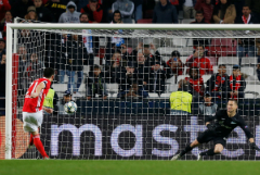 "Зенит" крупно проиграл "Бенфике" и выбыл из еврокубков