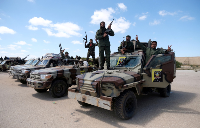 Армия Хафтара вошла в родной город Каддафи Сирт