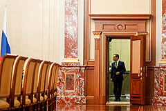 Песков заявил, что кабмин сам решил уйти в отставку на фоне высказанных Путиным оценок