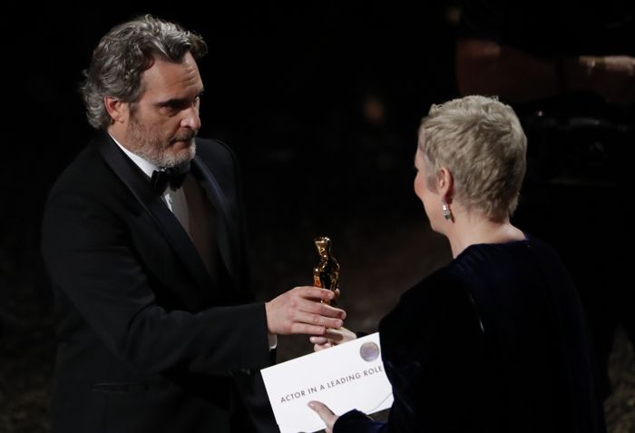 Хоакин Феникс удостоился "Оскара" как лучший актер