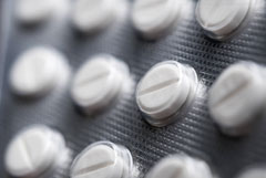 "Единая Россия" предложила отменить пошлину на ввоз дорогих незарегистрированных лекарств