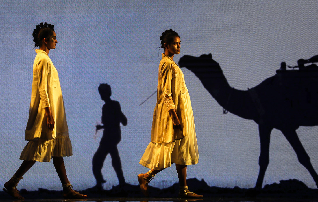 Неделя моды проходит в Мумбаи