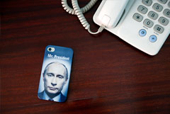 Песков заявил, что Путин против создания культа его личности