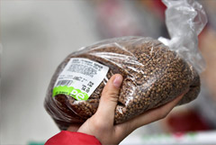 Минсельхоз поручил регионам создать штабы для мониторинга цен на продукты