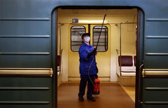 Московский метрополитен закупил 6000 литров дезинфицирующего средства