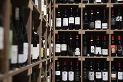 Один из крупнейших в РФ импортеров вина повысит цены из-за девальвации рубля