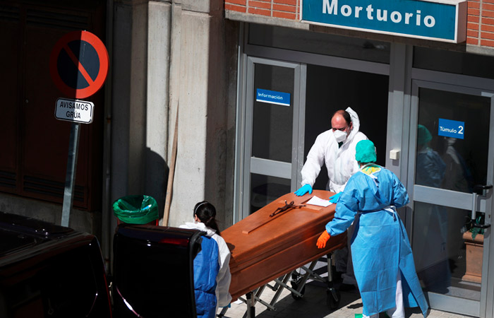В Испании зафиксировали рекордное количество смертей от COVID-19 за сутки