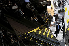 Власти Японии поддержат граждан выплатами по $2750, а экономику - $1 трлн