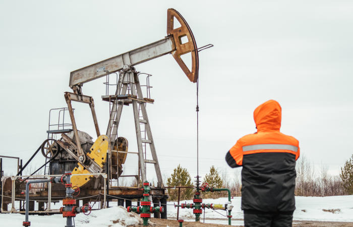 Россия снизит добычу нефти на 1,8 млн б/с в случае сделки с ОПЕК